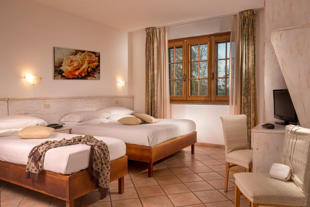 Tris Hotel Orbetello Exterior photo