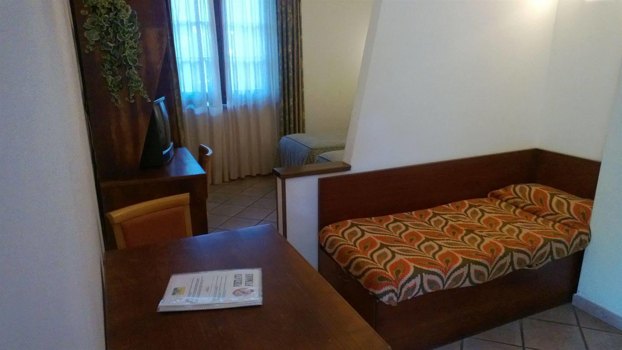 Tris Hotel Orbetello Exterior photo